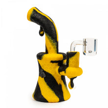 Load image into Gallery viewer, Stratus 6&quot; Bee Concentrate Rig